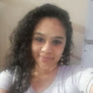 Meet your Posher, Stefany